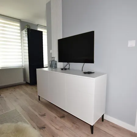 شقة K1 Wi-fi Netflix Gratis ! فاوبجه